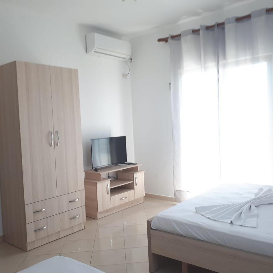 "Adriatik Hills" Apartments Complex ดูร์เรส ภายนอก รูปภาพ