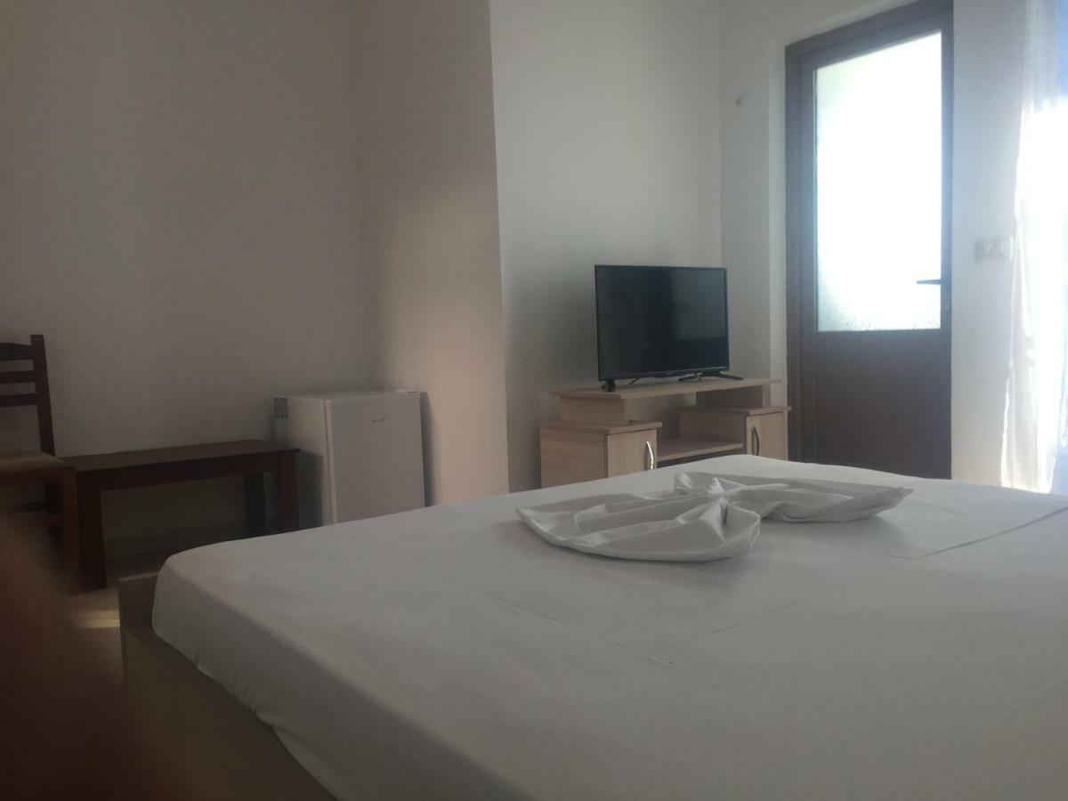 "Adriatik Hills" Apartments Complex ดูร์เรส ภายนอก รูปภาพ
